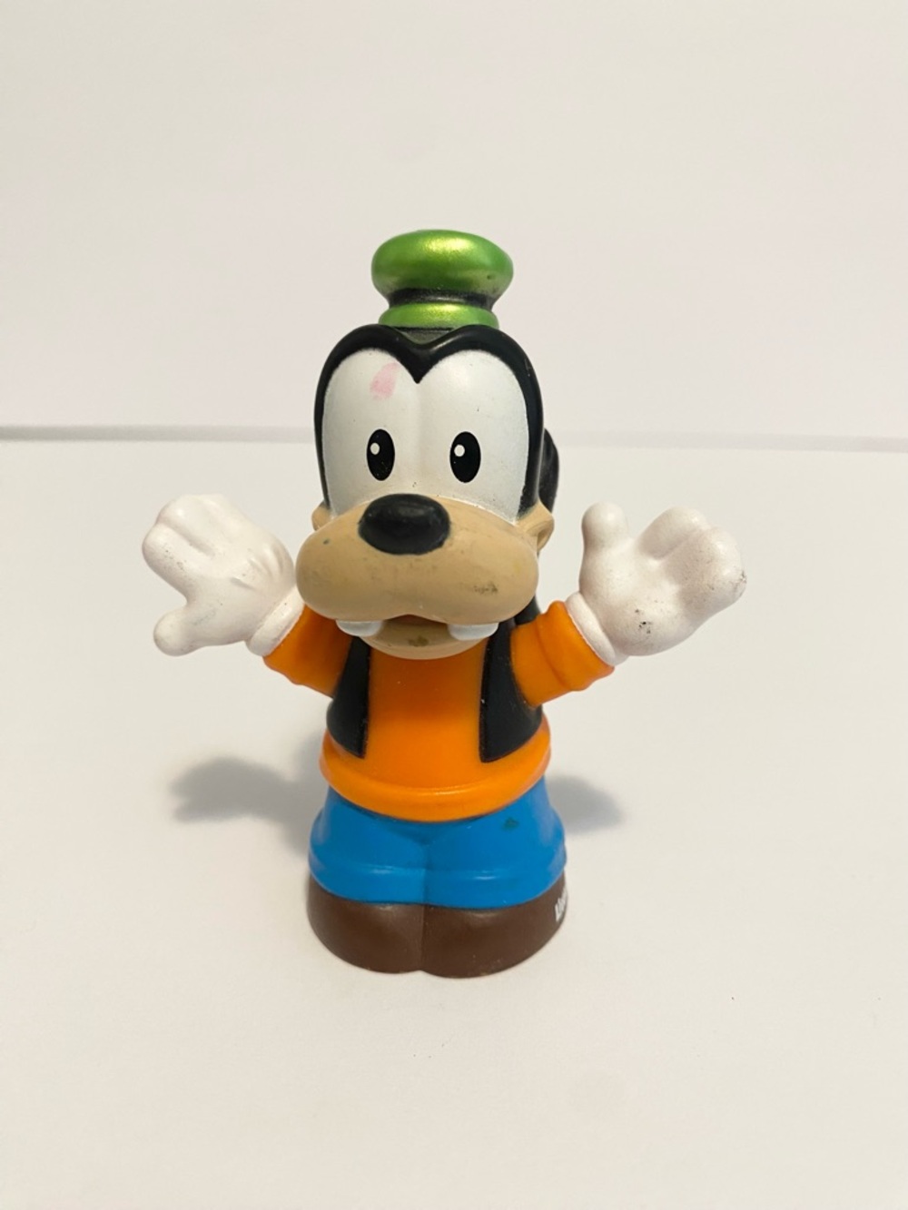 Little People Disney Goofy Mickey Friends Disneyland Toy 4/$20 🛑